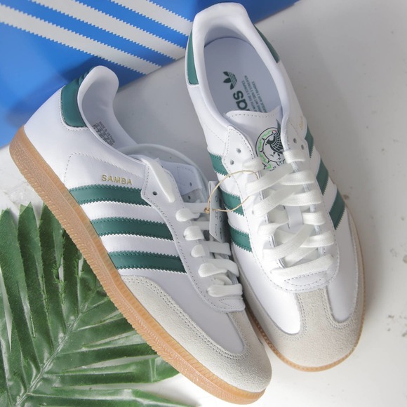 adidas gazelle silver green womens Samba OG Faux Snakeskin Womens Lifestyle Shoes (Black/Cream  White/Collegiate Green)